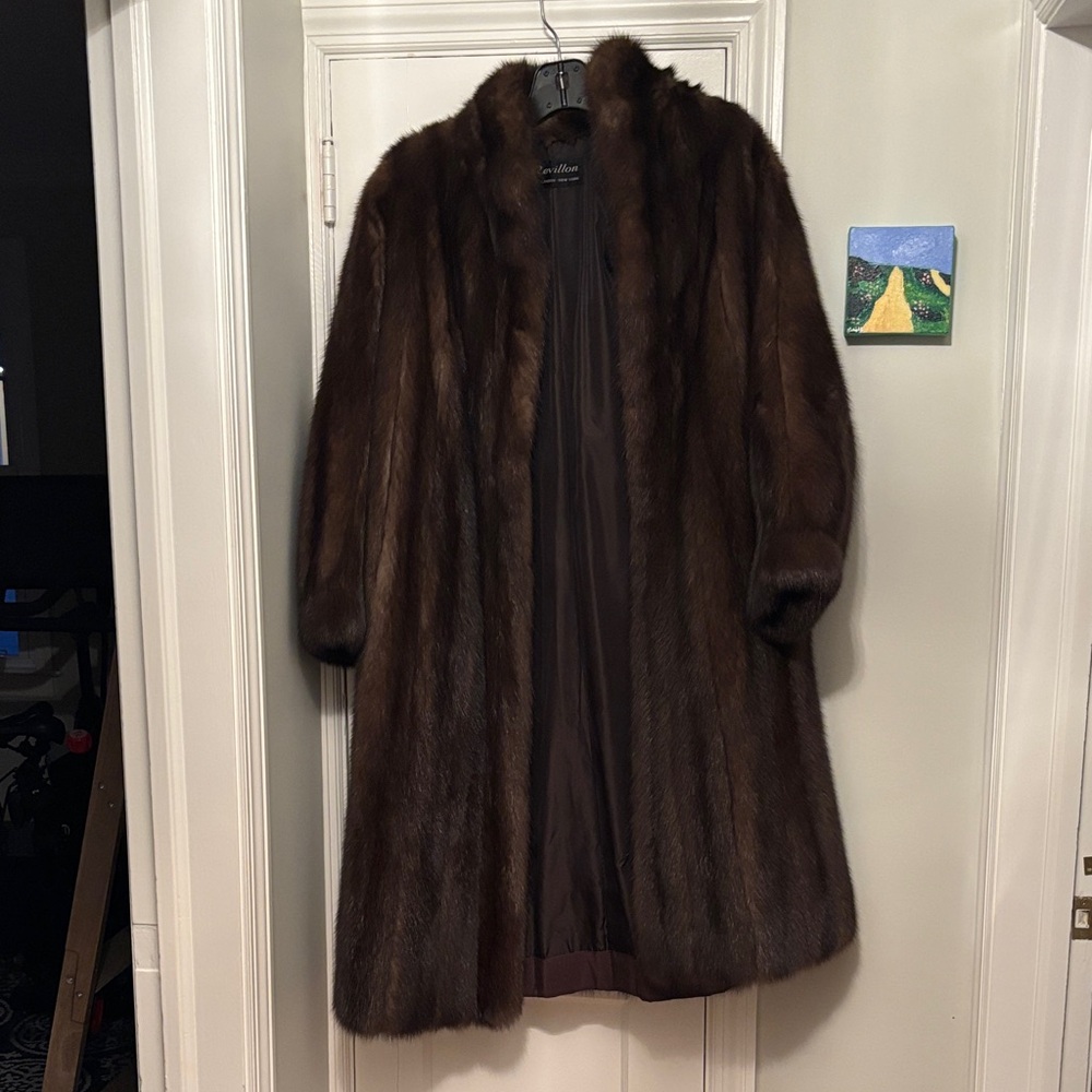 Elegant Brown Fur Coat